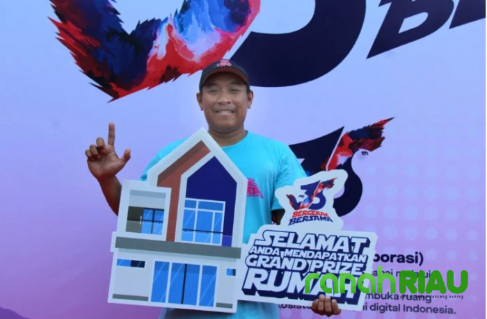 Inilah Sosok 2 Karyawan Pemenang Hadiah Rumah HUT JNE ke-35