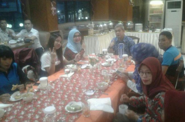Pererat Silaturrahmi Alumni 2013 Fakultas Hukum Unilak Berbuka Bareng