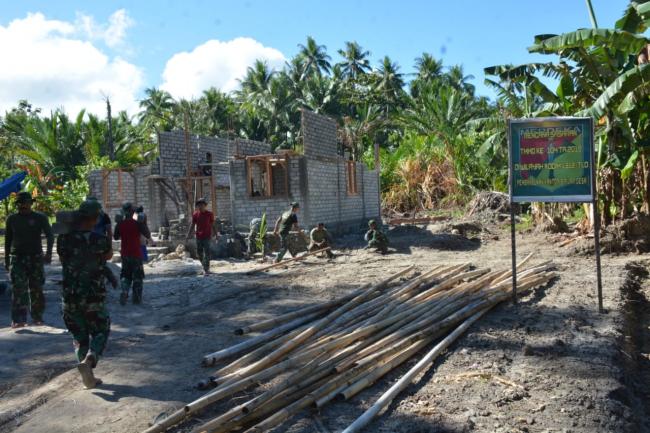 Kantor Tiga Pilar Sebagai Pemersatu Masyarakat
