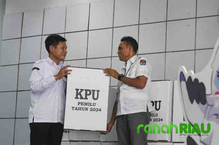 Wujud Komitmen dalam Penyelenggaraan PSU, KPU Siak bentuk TPS Khusus di RSUD Tengku Rafian Siak