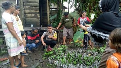 Geger.. Sempat tercium Bau Busuk, ini Temuan seorang Warga di Pekarangan rumahnya