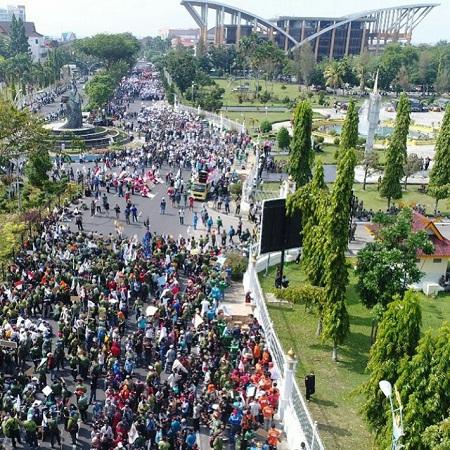 Dikawal Polresta Pekanbaru, Demo Puluhan Ribu Massa Pekerja RAPP Kondusif
