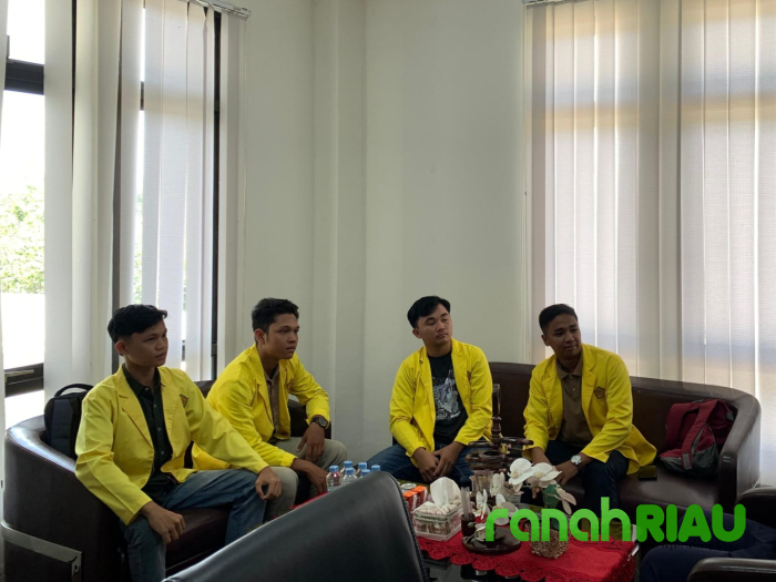 Stop Pola Kerja Gelap! HIMAKUM UNIKS Ultimatum Pemkab Kuansing Soal Pelepasan HPT