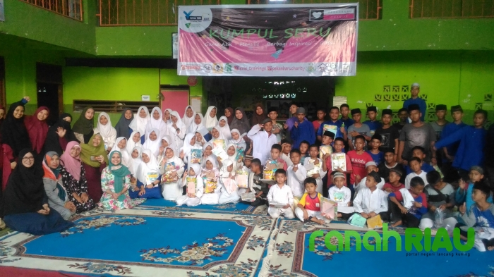 Kumpul seru bareng Pekanbaru Charity, Mulai dari Game Edukatif sampai makan duren bareng