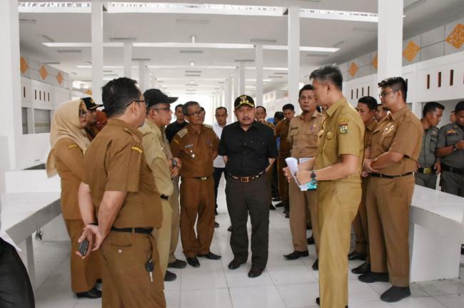 Tinjau Pasar Danau Bingkuang, Bupati Minta Segera Di Serahterimakan dan di Fungsikan.