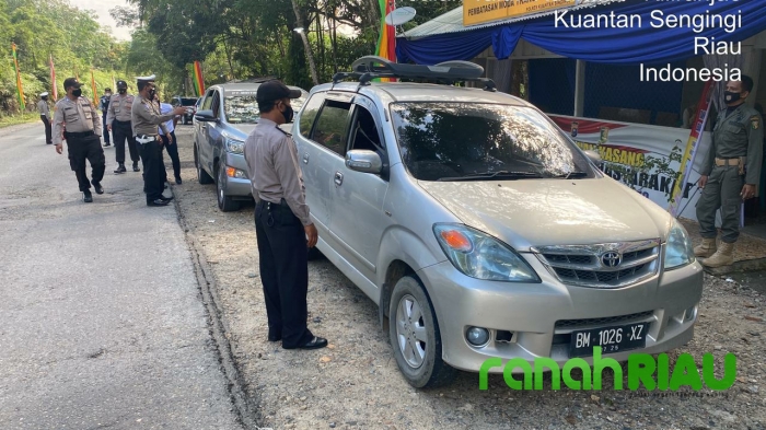 Pos Penyekatan Kuansing Dijaga Ketat, Ratusan Kendaraan Terpaksa Putar Balik