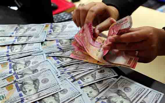 Rupiah Senin Pagi Melemah Dibayangi Wabah Corona
