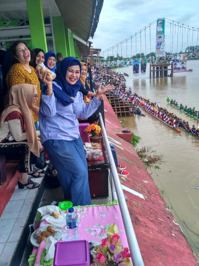 Prita Karpiananto : Sang Ratu Helmina, Besok Menang Lagi Yaa....!!