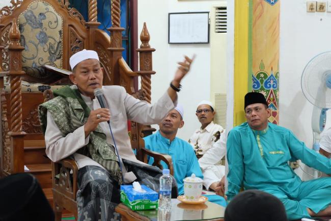 Diwakili Kabag Kesra, Pj Bupati Inhil Hadiri Isra Miraj Di Masjid Miftahul Jannah, Tembilahan