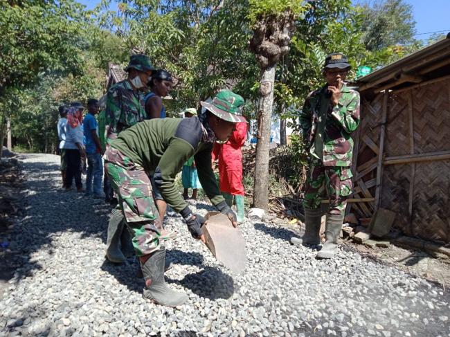 Batu Sungai Bahan Material Jalan Sesuai SOP