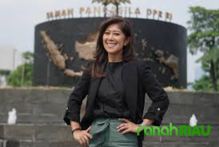 Meutya Hafid Ajak Orang Tua Jadi Garda Depan Literasi Digital Anak