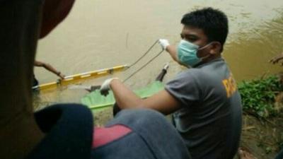 Penemuan Mayat Digobah, Kini Diserahkan Ke Pihak Keluarga