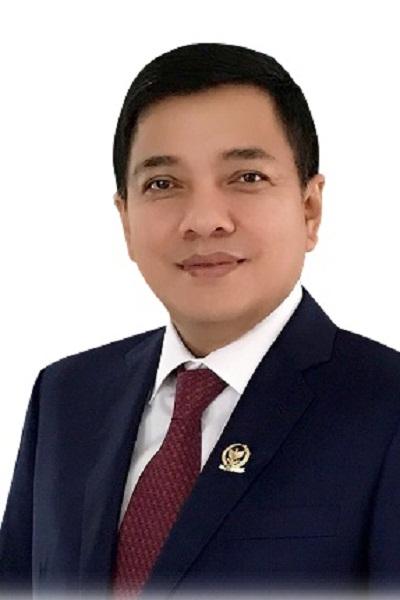 Legislator Asal Riau ini Menginisiasi Pembangunan Jembatan Penyeberangan di Siak