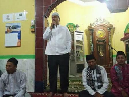 Ketua DPRD Kuansing, Andi Putra, SH.MH Sholat Idul Adha di Mesjid Miftahul Janna Ujung Tanjung