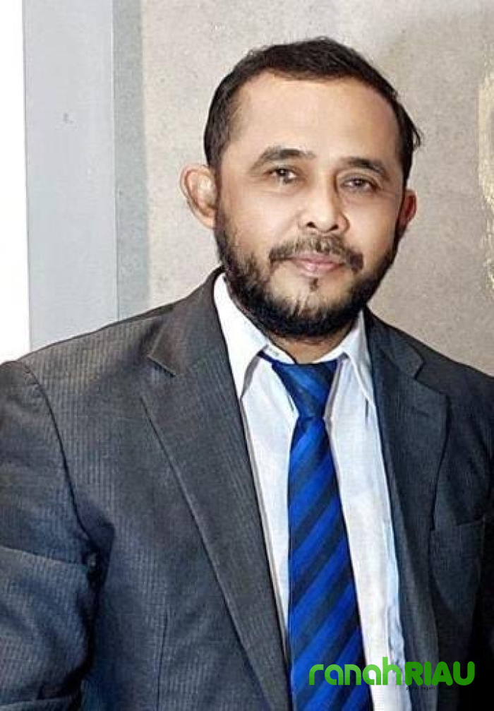 Kantor Disdik Riau Lumpuh Total paska digeledah KPK: Pelayanan Macet, Pejabat Hilang, Publik Murka