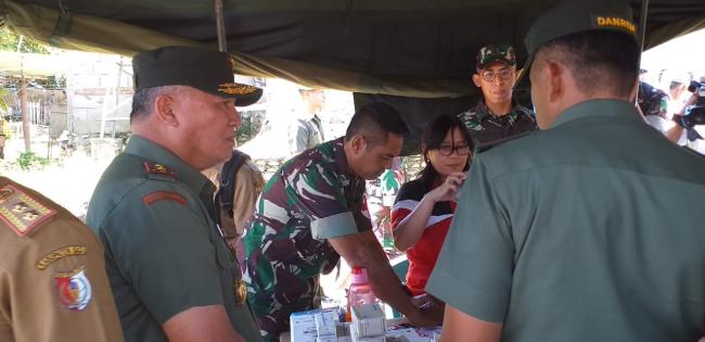 Pangdam 13/Merdeka Cek Pelayanan Kesehatan di Acara TMMD 104