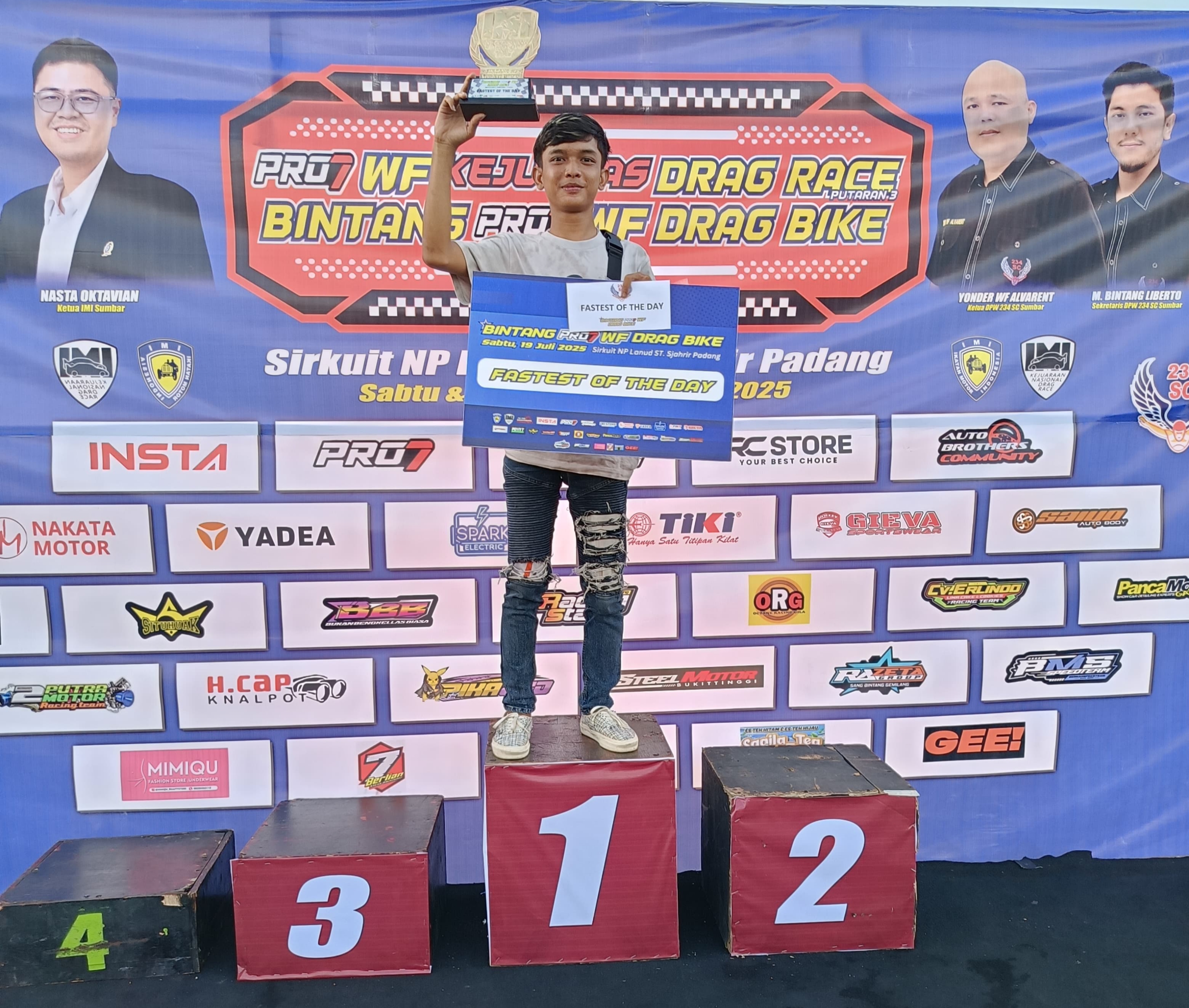 Razeta Group Mengganas di Padang, Sabet 3 Juara Sekaligus