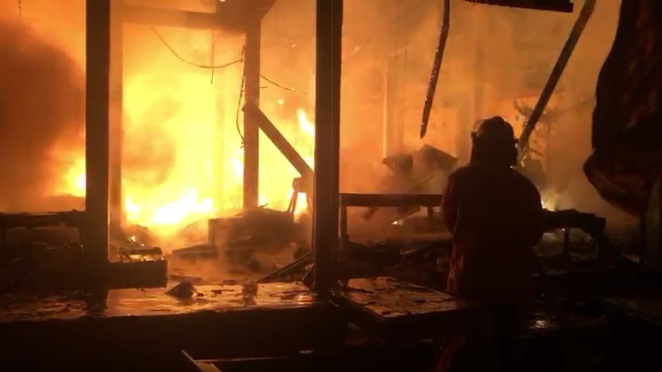 2 Los di Pasar Sleman Ludes dilahap si jago merah