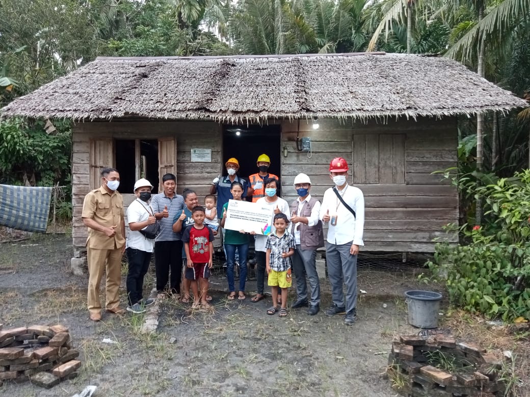  Program CSR, PLN Unit Bengkalis Beri Bantuan Listrik Gratis Kepada 30 Unit Rumah