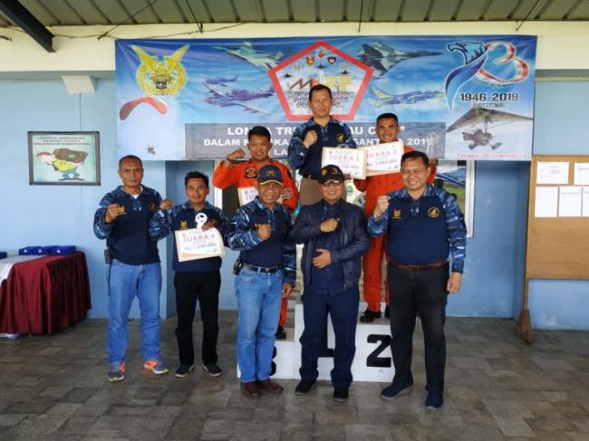 TIM TNI AU MERAIH JUARA UMUM LOMBA OLAHRAGA DIRGANTARA MICROLIGHT TRIKE DI LANUD SULAIMAN