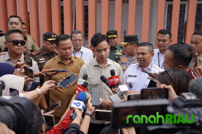Kunjungan kerja ke Riau, Wapres Gibran Apresiasi kinerja Abdul Wahid dalam menangani Karhutla 