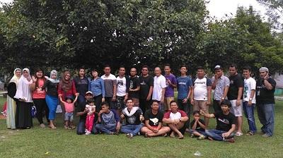 Jalin Kebersamaan, HBC Pekanbaru Kopdar Di Kolam Renang