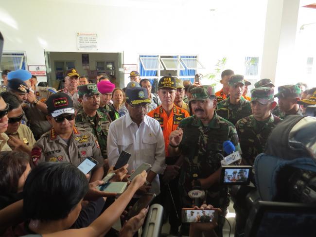 Panglima TNI :  Pasukan Khusus dan Peralatan Hidros Diturunkan Untuk Pencarian Korban