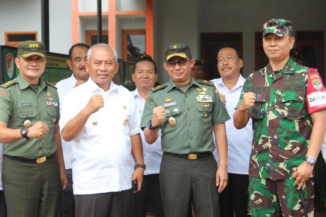 Diapresiasi Kasdam Jaya & Walikota Bekasi, Ini Kata Dansatgas TMMD Ke-104  .