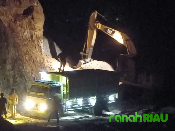 Terus Beroperasi Dari Siang Hingga Malam, Galian C Ilegal Milik GPG Kian Meresahkan Warga
