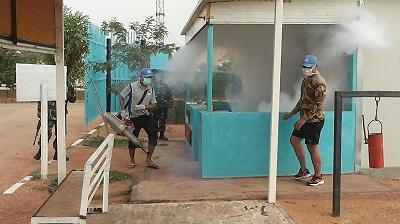 Tim Kesehatan Satgas Unamid Laksanakan Fogging di Markas Indobatt-03