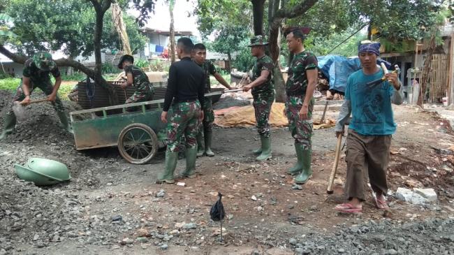 Kapendam Jaya : Masuki Hari Ketiga, Satgas TMMD Mulai Kerjakan Jalan Penghubung Dua Kecamatan