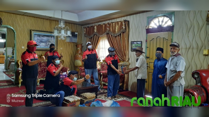 BP Kel OI Sasaji Bantu Warga Terdampak Pandemi Covid 19