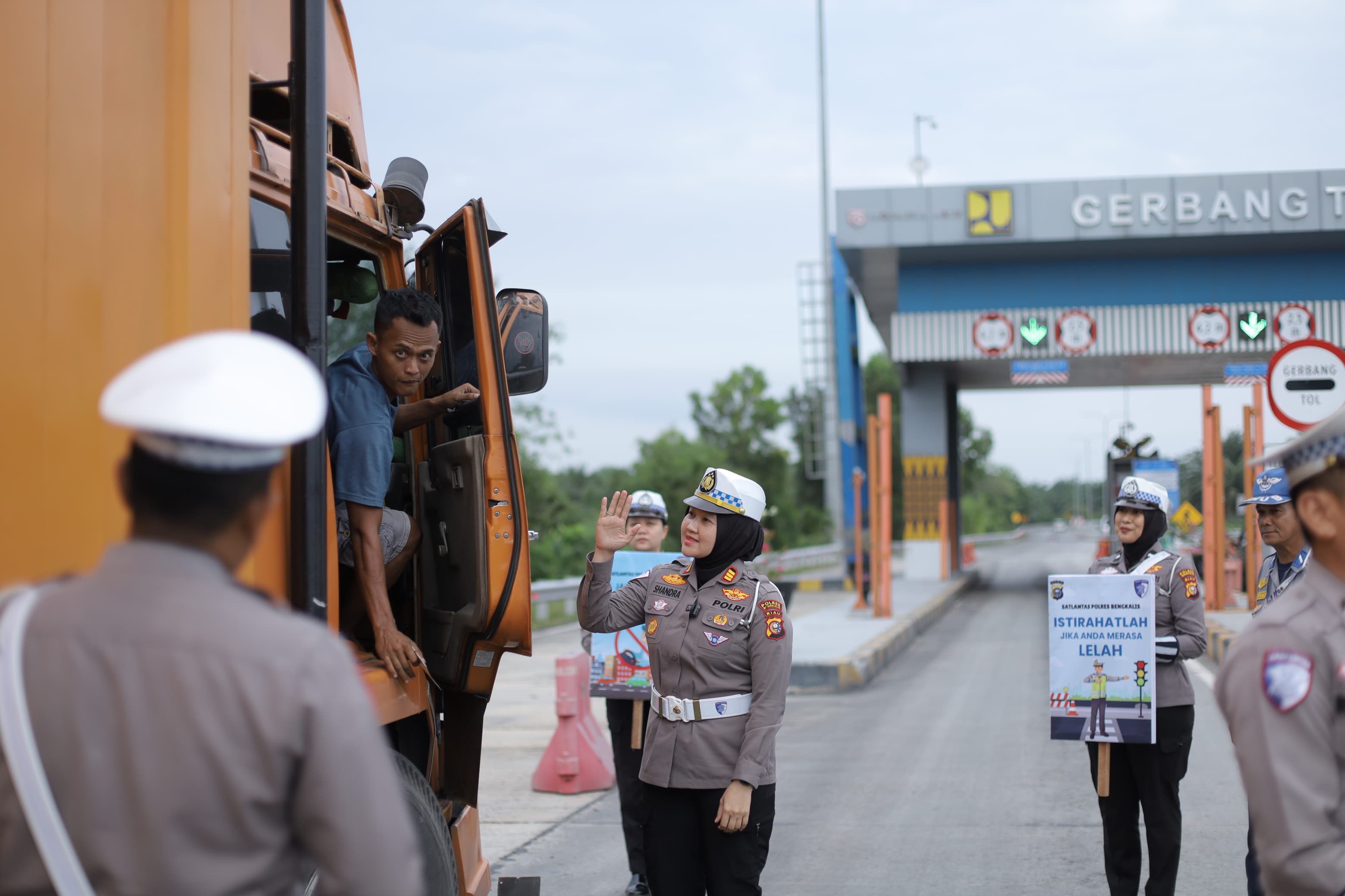 Wujudkan Keselamatan Pengendara, Satlantas Polres Bengkalis Gelar Kampanye di Exit Tol Pinggir
