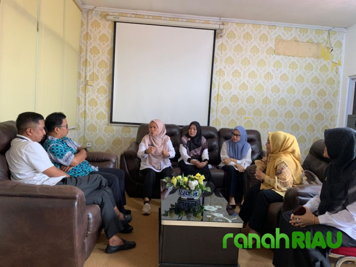 Bawaslu Riau Luncurkan Program Mengajar, Sasar Pemilih Pemula di Sekolah
