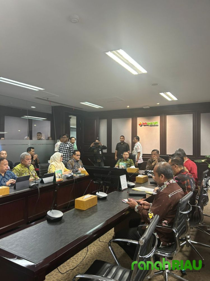 Kunker ke BRK Syariah Gubri minta perluas Jaringan dan kembangkan Nasabah