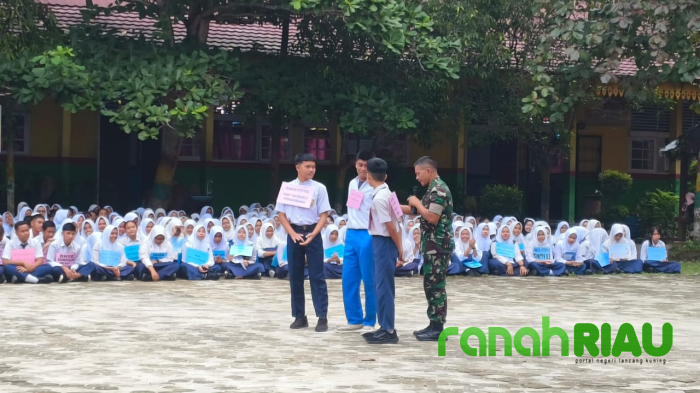 Dandrem 031/Wira Bima berikan Motivasi kepada Siswa Siswi di SMAN 4 Pekanbaru