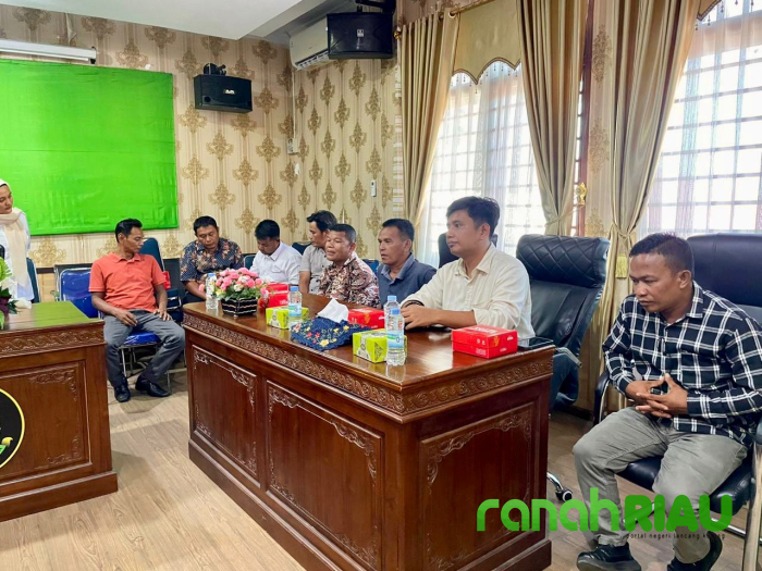 Pelayanan Masyarakat Desa Mulai Terganggu, APDESI Kuansing Minta Pemkab Untuk Jujur.!!