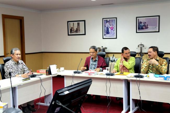 Sekda Inhil Bersama Sekda Se - Riau Ikuti Rakor Penyaluran Dana Transfer Daerah Di Kemenkeu RI