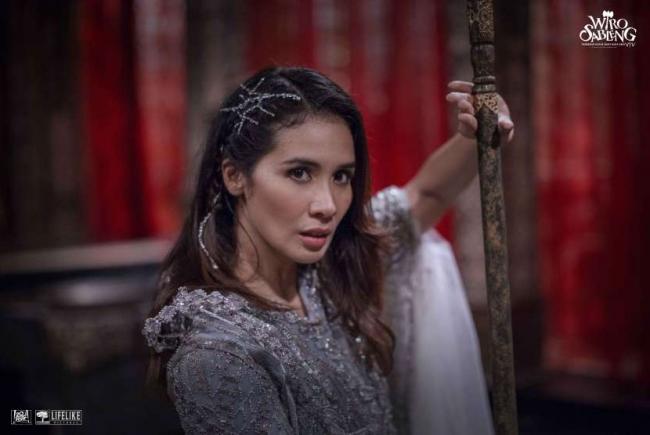 Adegan Spektakuler Marsha Timothy di Film Laga Perdana