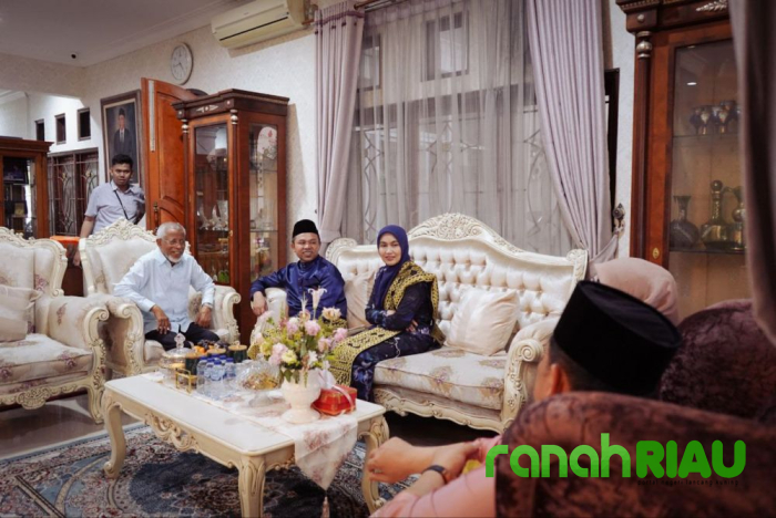 Pesan Idul Fitri Wan Abu Bakar untuk Abdul Wahid: Jaga Komunikasi dan Silaturahmi 