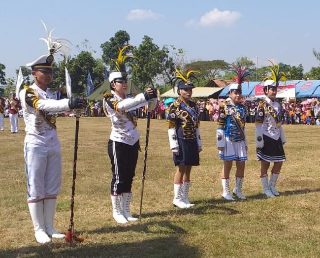 TMMD, Mayoret PKTJ Ceweknya Memukau