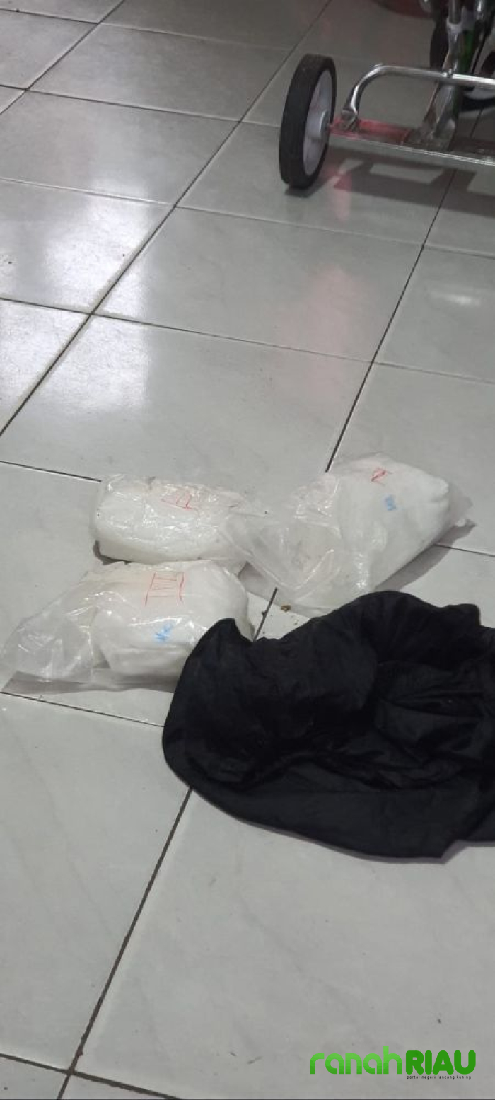 Jelang Purna Tugas, Kapolsek Siak Hulu Bongkar Gudang Narkoba 