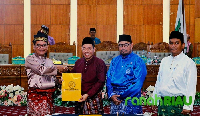 DPRD Kabupaten Siak Sahkan APBD Tahun 2025 Menjadi 3 Triliyun 99 Milyar