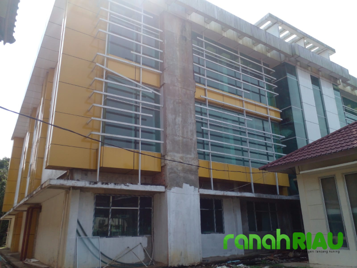 Mangkrak Jadi Gudang, AMPUH Minta Polda Riau Usut Ruang Rawat Inap RSUD Teluk Kuantan..!!