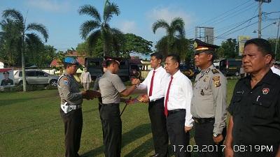 Berprestasi, Kapolres Kampar Berikan Penghargaan