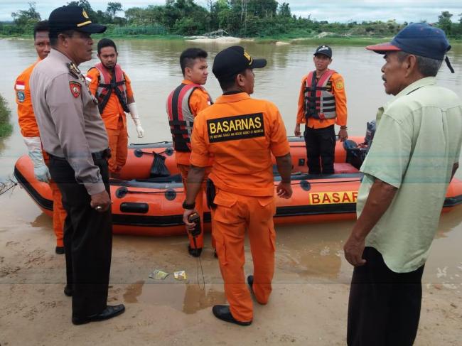 Masyakat Kuansing, Digegerkan Dengan Penemuan Sesosok Mayat di Sungai.