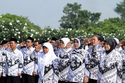 Fasli Jalal, Kurikulum Pendidikan Guru ditambah