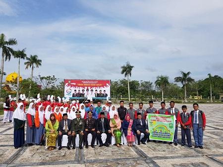 Wabub Berikan Piagam Penghargaan Untuk Pemuda Kabupaten Siak