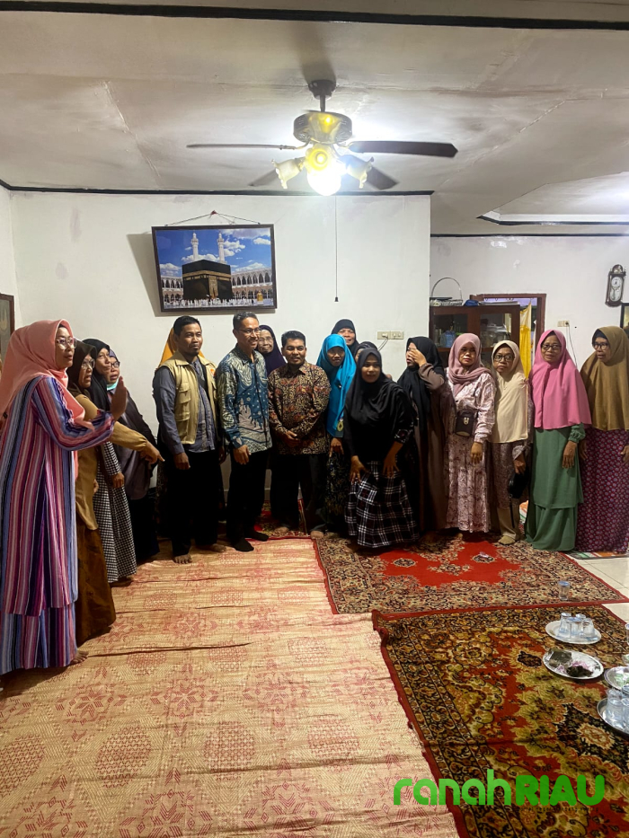 Doktor Ikhsan Serap Aspirasi Ibu Ibu Arisan RW, Gapoktan dan KWT Kelurahan Sukamaju