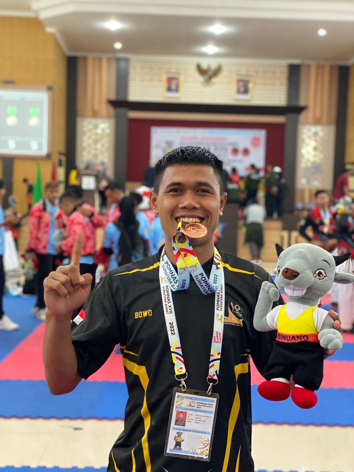 Muhammad Prawibowo, Atlet Karate Berprestasi raih gelar Magister Predikat dengan Pujian